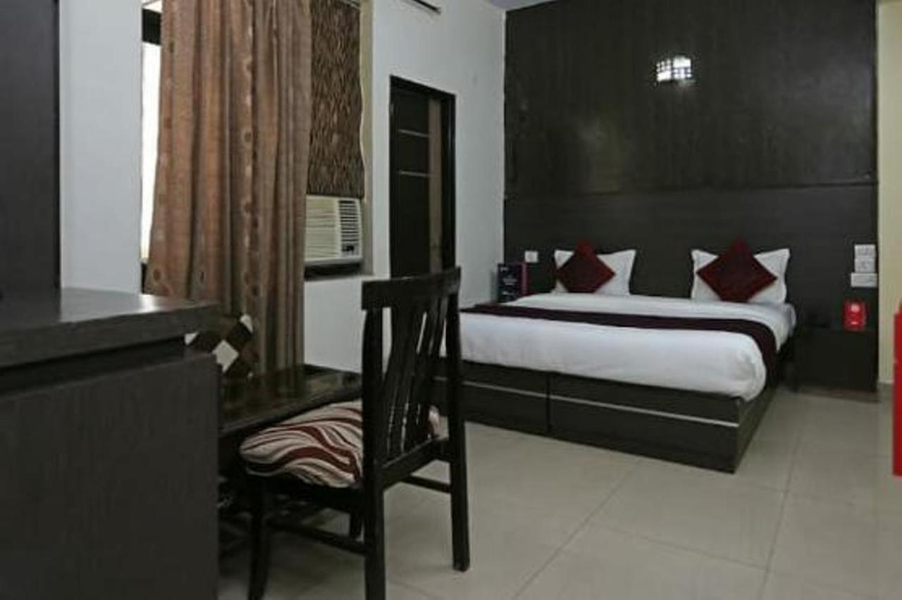 Hotel Inn Noida Eksteriør bilde